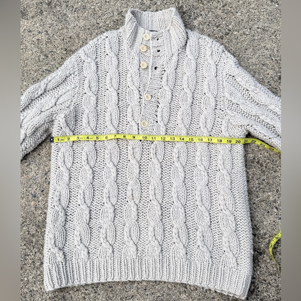 Club Monaco Cable Knit Quarter Neck -Button Sweater – Light Gray – Size L - Picture 6 of 10